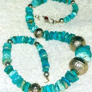 Authentic vintage Stunning Turquoise & Desert Pearl Native American Necklace